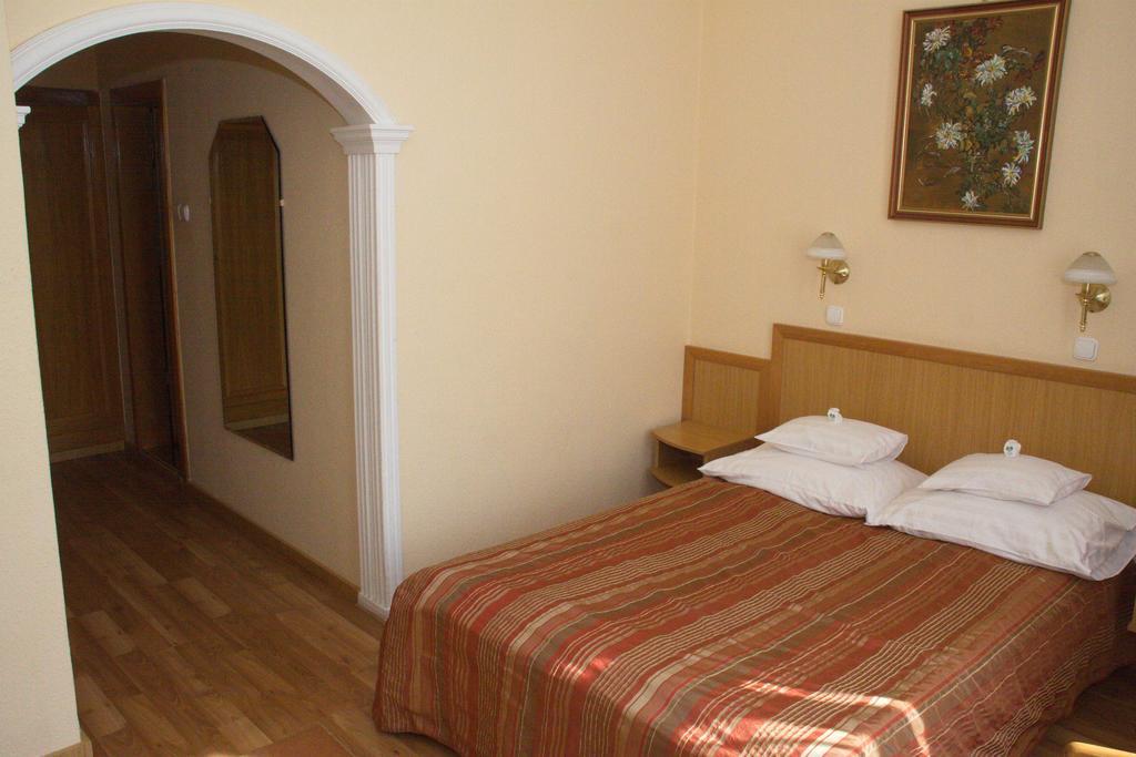 Hotel Pannonia Miskolc Exterior foto