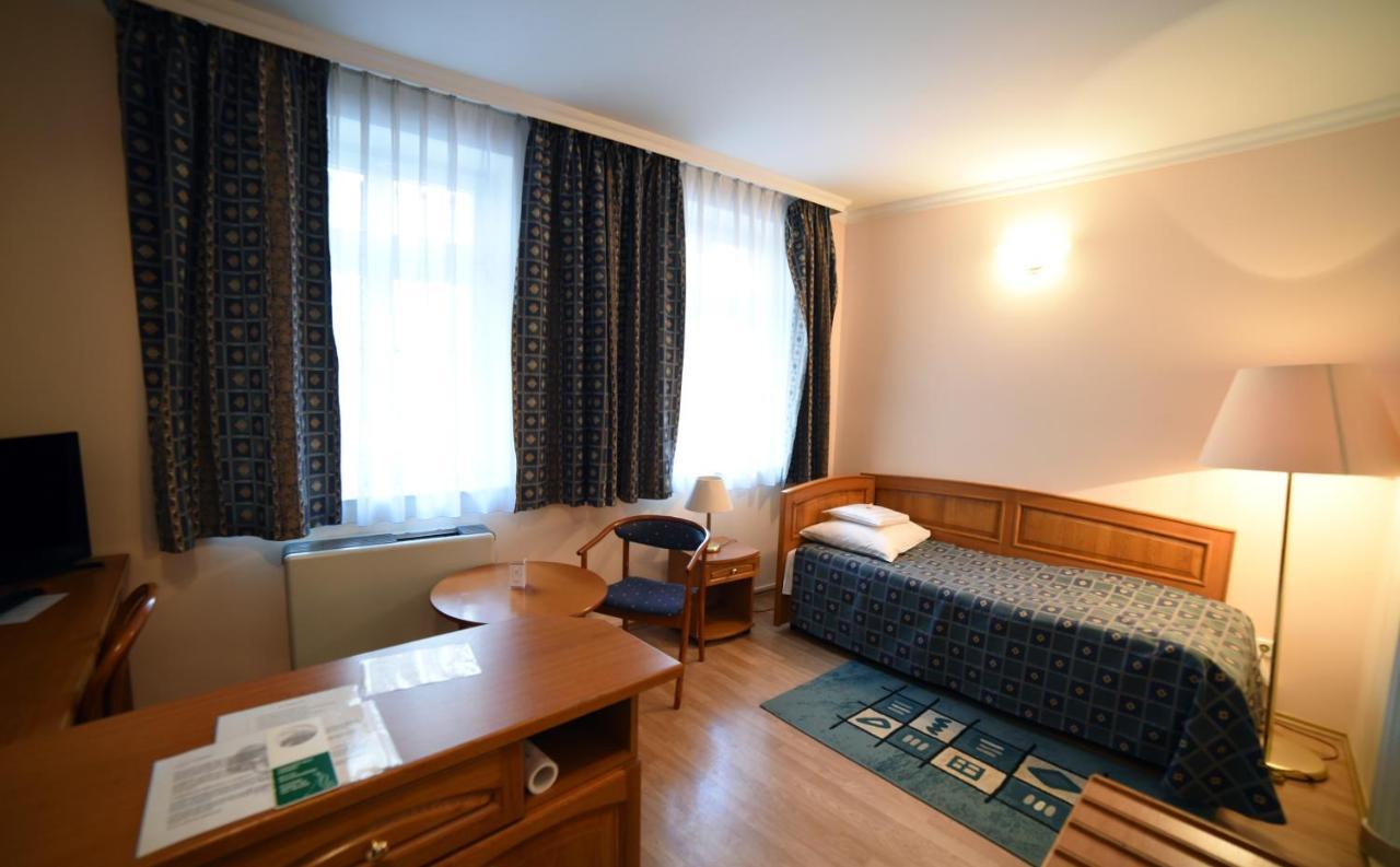 Hotel Pannonia Miskolc Exterior foto